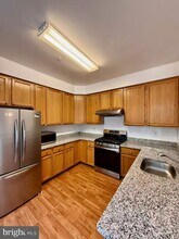 13772 Lambertina Pl in Rockville, MD - Building Photo - Building Photo