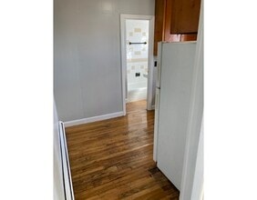 37 St Joseph St-Unit -3 S in Fall River, MA - Building Photo - Building Photo