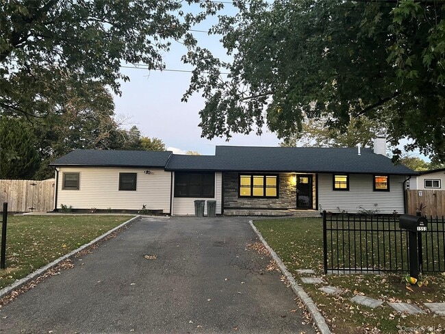 property at 1553 Potter Blvd