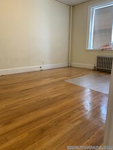 2045 Commonwealth Ave in Boston, MA - Building Photo - Building Photo
