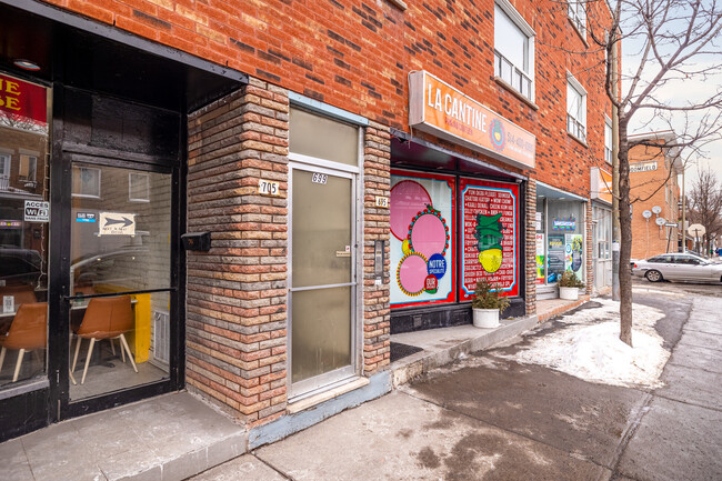 695-715 de Liège O in Montréal, QC - Building Photo - Building Photo