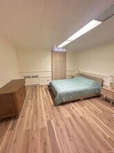 403 Lincoln Wy in South Bend, IN - Foto de edificio - Building Photo