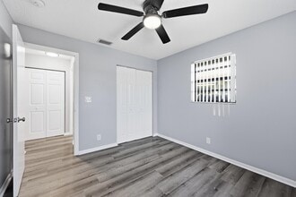 1565 W 28th St in West Palm Beach, FL - Building Photo - Building Photo