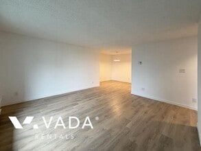 9541 Erickson Dr in Burnaby, BC - Building Photo - Building Photo