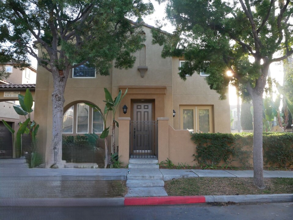 1941 Caminito Alcala in Chula Vista, CA - Building Photo