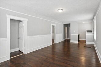 923 W Victory Dr in Savannah, GA - Building Photo - Building Photo