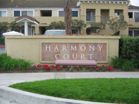 Harmony Court Apartment Homes in Redondo Beach, CA - Building Photo