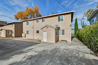 2546 Robinson Ave in Santa Clara, CA - Building Photo - Building Photo