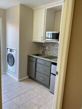 13960 Driftwood Dr, Unit B in Victorville, CA - Building Photo - Building Photo