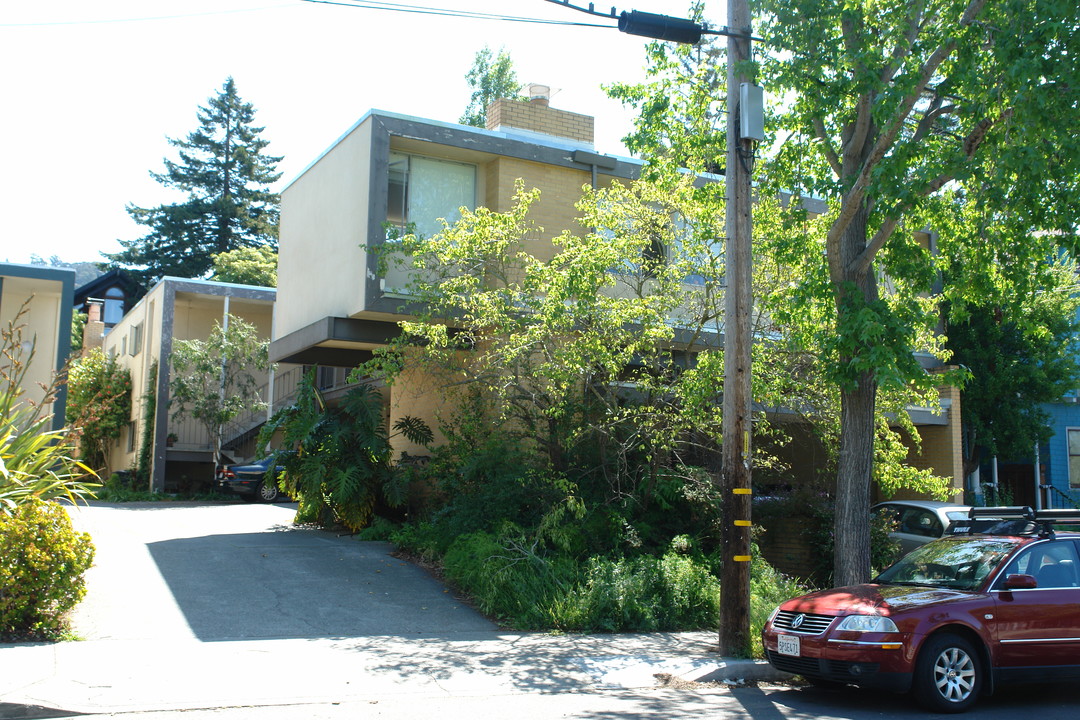 1423 Walnut St in Berkeley, CA - Foto de edificio