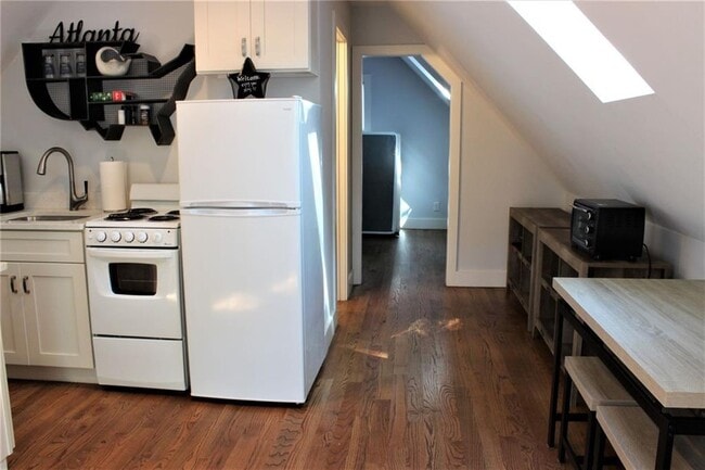 644 Brownwood Ave SE in Atlanta, GA - Building Photo - Building Photo