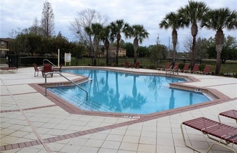 36027 Deer Creek Dr in Zephyrhills, FL - Foto de edificio - Building Photo