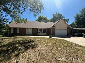 8198 S Marshall St in Littleton, CO - Building Photo