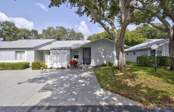 18541 Cherborg Dr in Boca Raton, FL - Building Photo - Building Photo