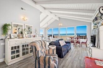 2405 Ocean Dr in Oxnard, CA - Building Photo - Building Photo