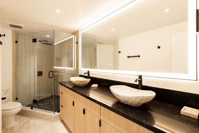 property at 723 Westmount Dr