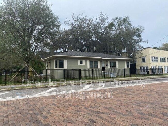 804 N Thornton Ave in Orlando, FL - Building Photo - Building Photo