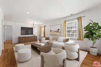 8214 Creighton Ave in Los Angeles, CA - Building Photo - Building Photo