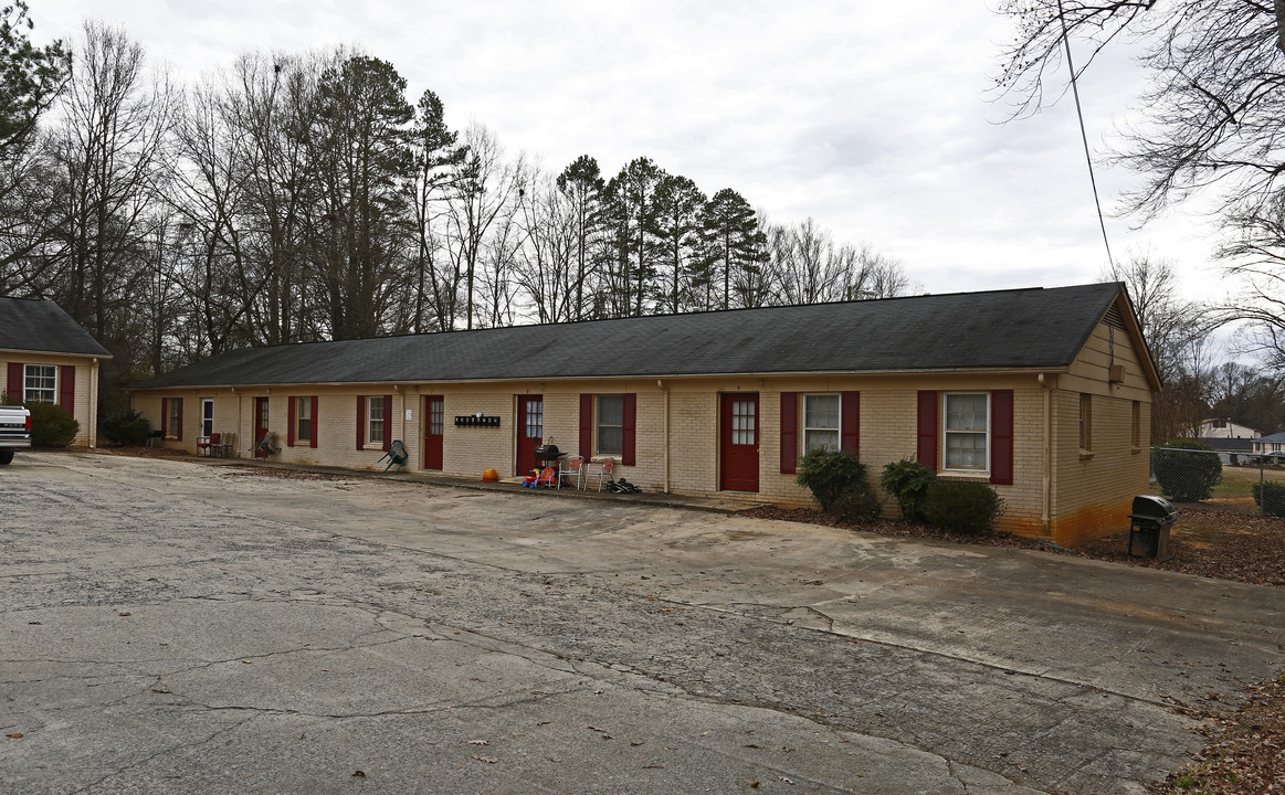 595 Betty St in Gastonia, NC - Foto de edificio