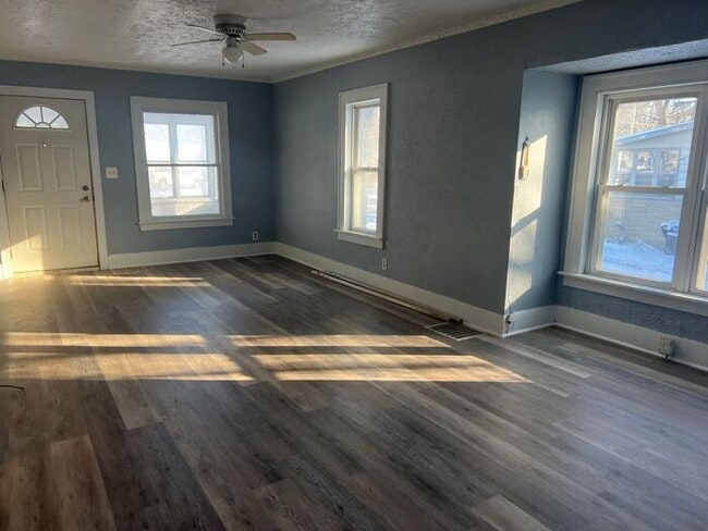 1324 Barron Lake Rd in Niles, MI - Building Photo - Building Photo