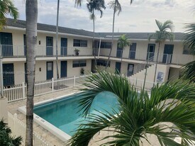 190 SE 12th Ave in Pompano Beach, FL - Building Photo