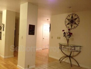 6252 Ridgemont Dr in Oakland, CA - Building Photo - Building Photo