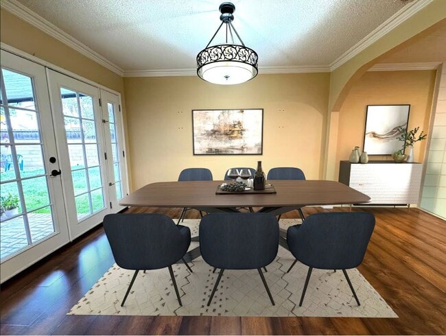 2057 Royalty Dr in Pomona, CA - Building Photo - Building Photo