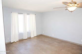 2526 S Los Feliz Dr in Tempe, AZ - Building Photo - Building Photo