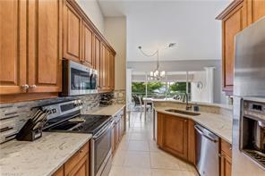 5640 Sherborn Dr-Unit -201 in Naples, FL - Building Photo - Building Photo