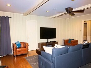7620 Goforth Rd in Dallas, TX - Building Photo - Building Photo