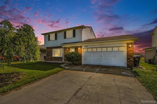 37718 Douglas Ct in Sterling Heights, MI - Building Photo - Building Photo