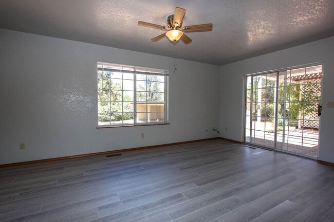 2360 W Twinoaks Dr in Prescott, AZ - Building Photo - Building Photo