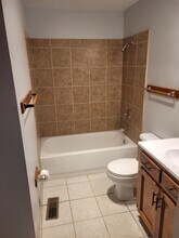 1319 Pacheco Ct, Unit b in Santa Fe, NM - Foto de edificio - Building Photo