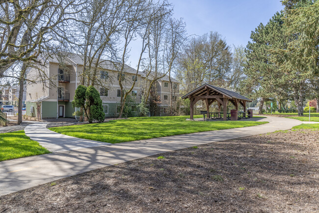 24th & Main Apartments in Hillsboro, OR - Building Photo - Building Photo