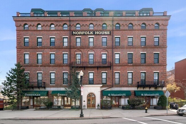 property at 14 John Eliot Sq