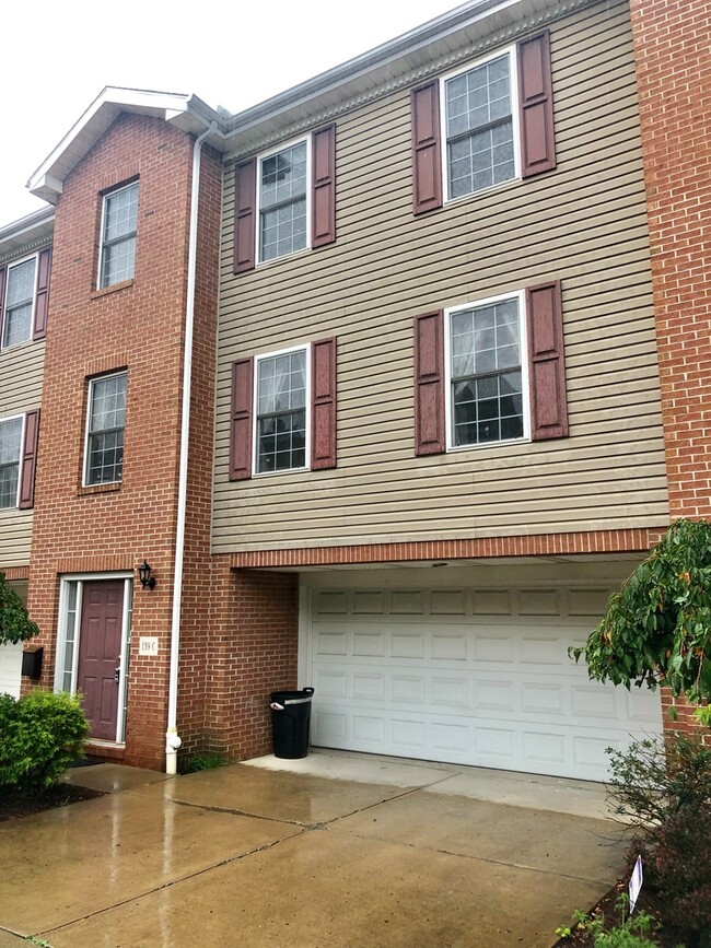 property at 139 Morewood Ave