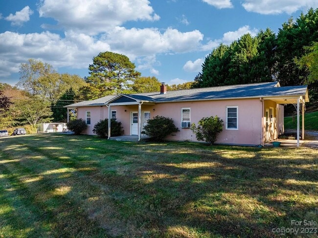 4823 Calico Rd in Lenoir, NC - Building Photo - Building Photo