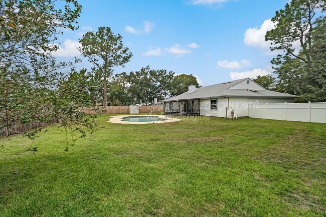 10855 Mandarin Station Dr W