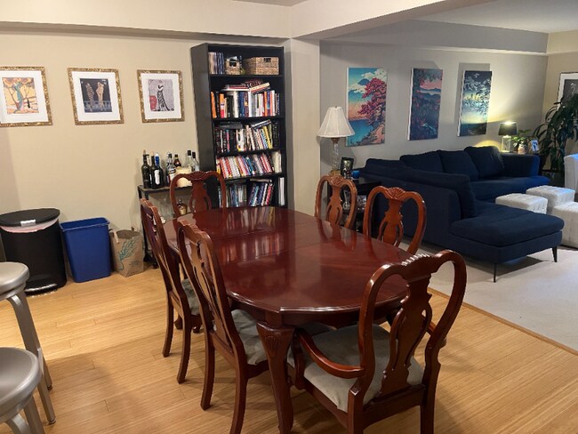 745 Bellevue Ave E-Unit -204 in Seattle, WA - Building Photo - Building Photo