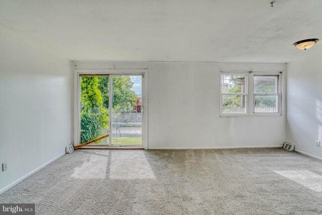 10203 E Keswick Rd in Philadelphia, PA - Building Photo - Building Photo