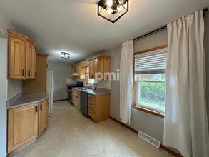 1137 N Jay Ave in Griffith, IN - Building Photo - Building Photo