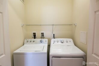 1443 Sierra Dr in Hamilton Township, NJ - Building Photo - Building Photo