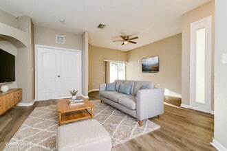 6150 Kiteridge Dr in Lithia, FL - Building Photo - Building Photo