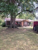 120 S Gosnell St in Blytheville, AR - Building Photo