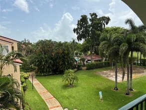 1733 Village Blvd in West Palm Beach, FL - Building Photo - Building Photo