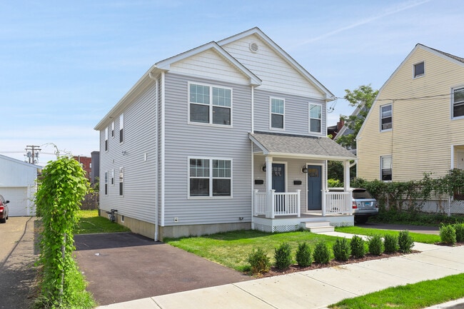 34 Wilson St in Bridgeport, CT - Building Photo - Building Photo