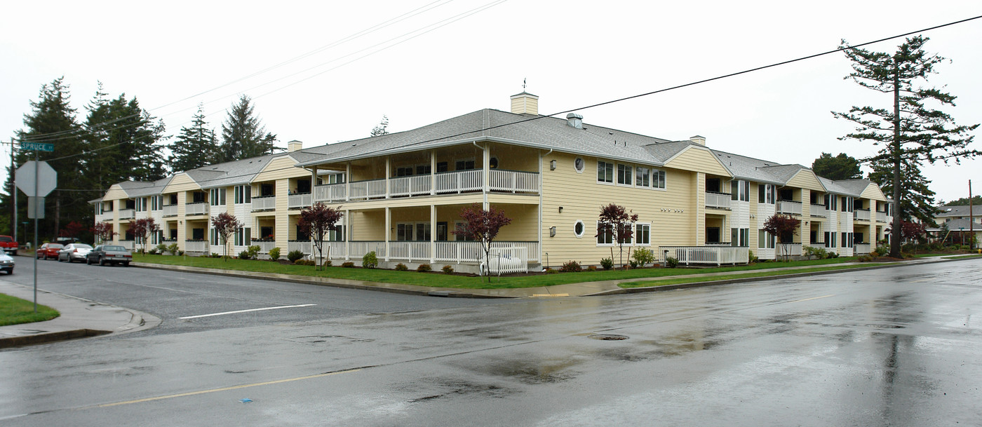 Tanglewood in Florence, OR - Building Photo