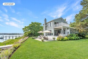23 Bayview Rd in Sag Harbor, NY - Building Photo