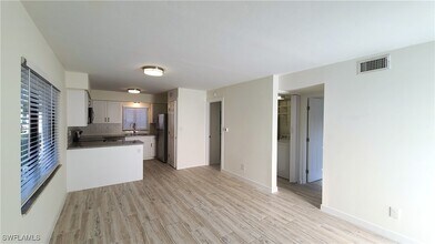 2610 Providence St in Ft. Myers, FL - Building Photo - Building Photo