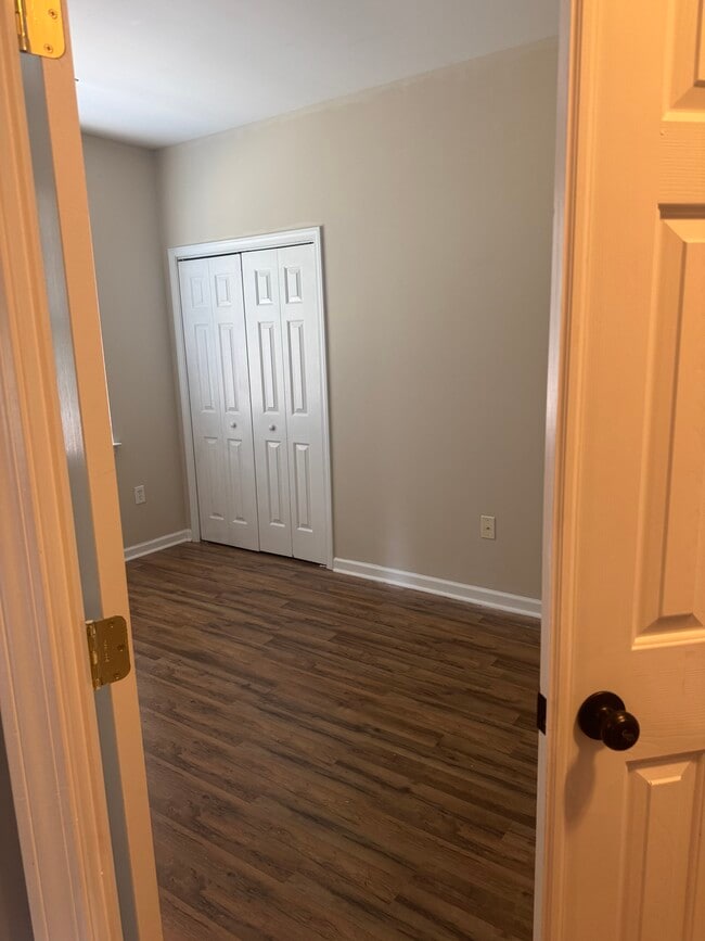 958 Woodtrail Dr in Gaston, SC - Building Photo - Building Photo
